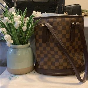 Authentic Vintage LV Bucket Bag